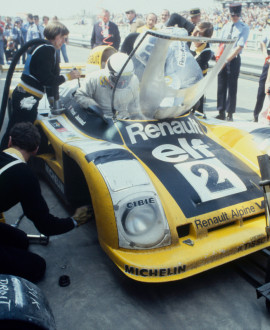 Alpine pitstop 78 - Motorsport Images