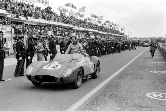 Ferrari Win 58 - Motorsport Images