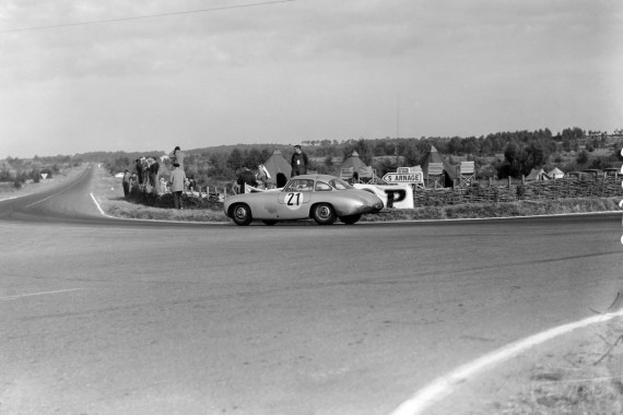 The quiet strength of the Silver Arrows - LAT Archive