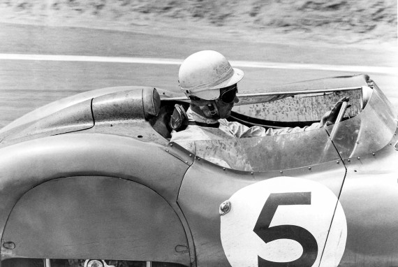 Une course impitoyable bis - LAT Archive