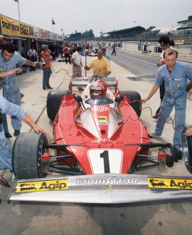 Pitstop Lauda - LAT Archive